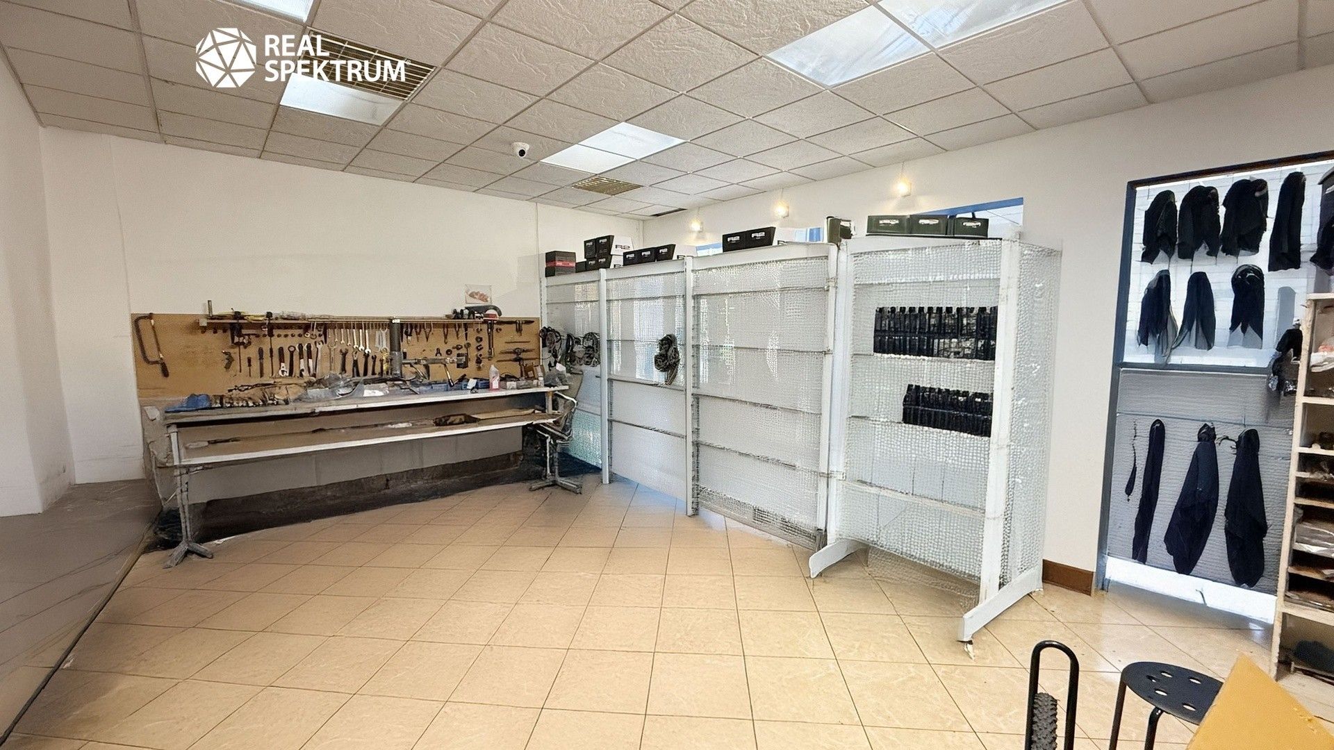 Pronájem obchodní prostory - Přemyslovo náměstí, Brno, 110 m²