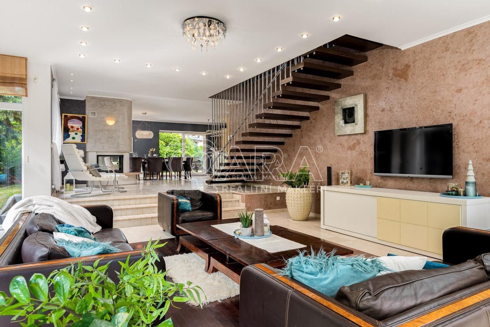 Rodinné domy, V louce, Praha, 495 m²