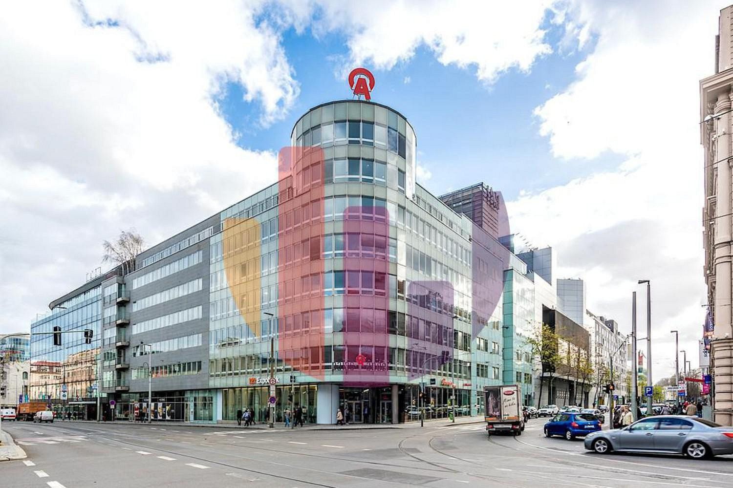 Kancelář, 375 m²