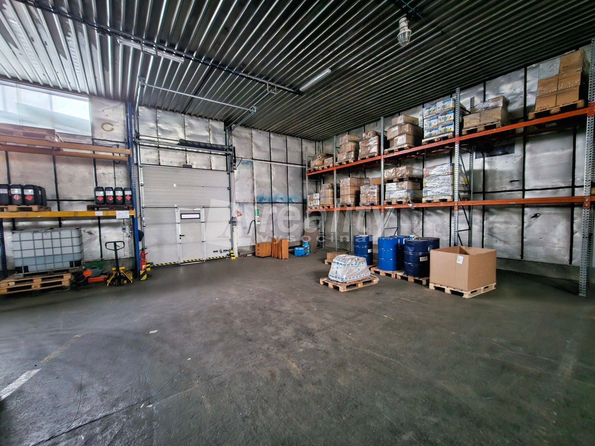 Sklady, Školní 4682, Jihlava, 250 m² - 2
