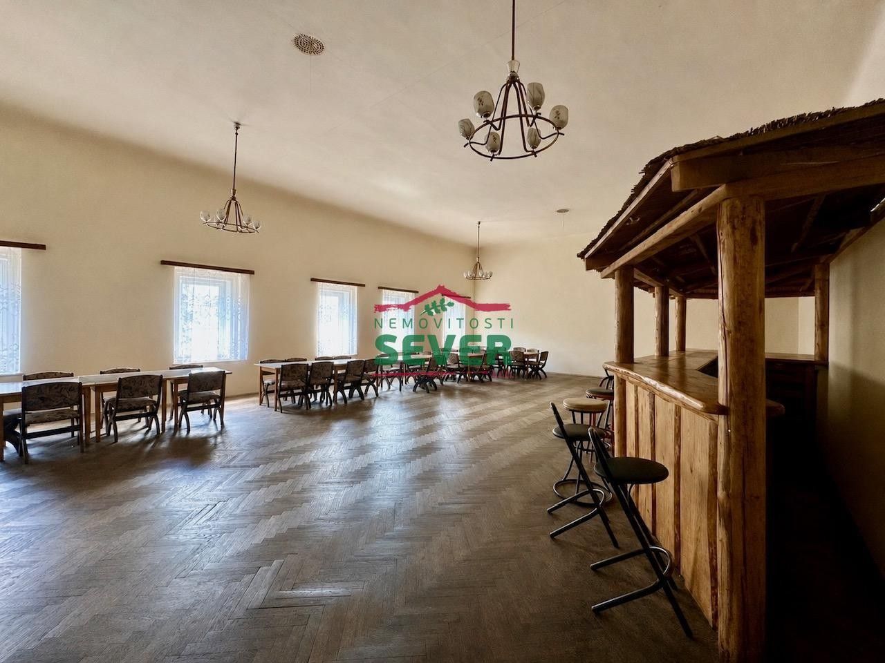 Komerční nemovitost · 800 m² · nám. Pionýrů, Hora Svaté Kateřiny - 4