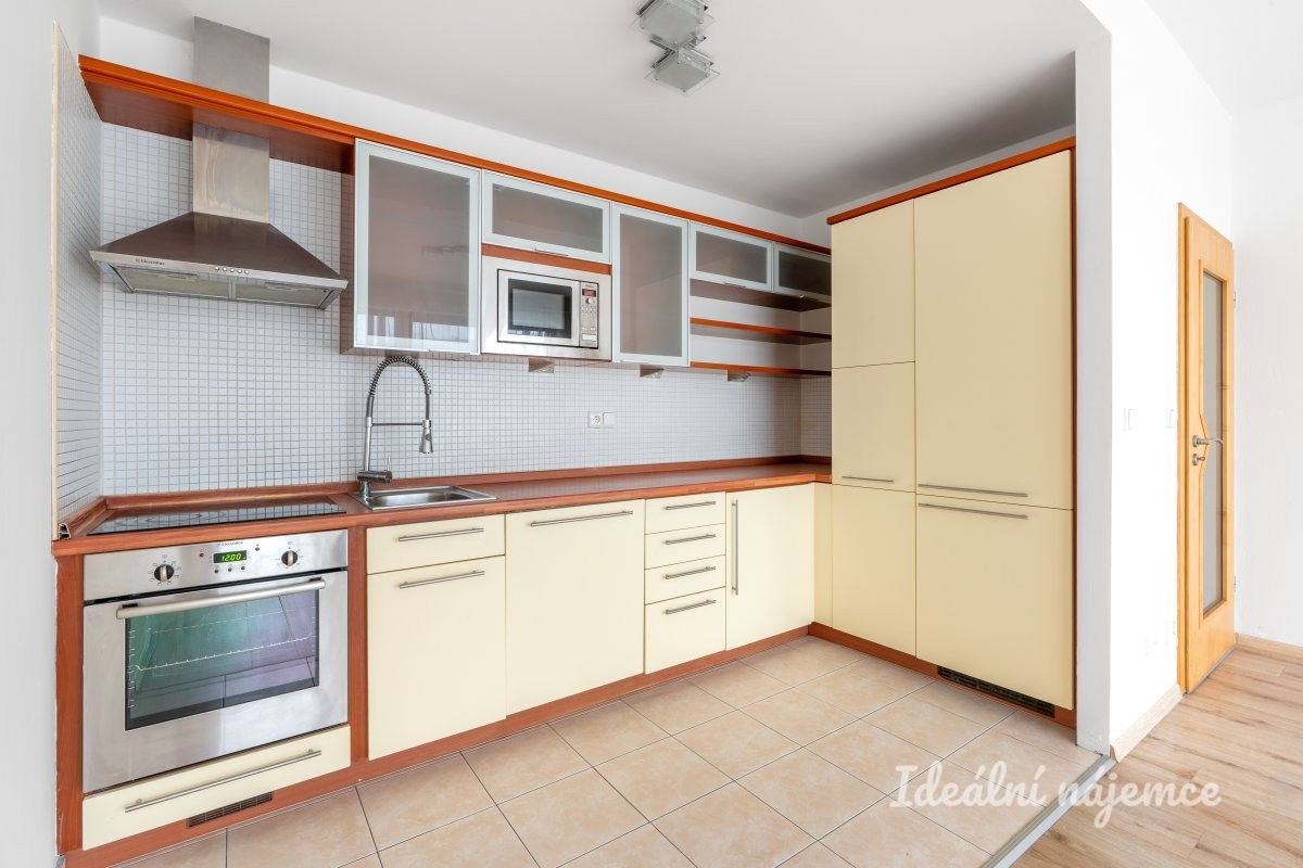 2+kk, Podvinný mlýn, Praha, 52 m²