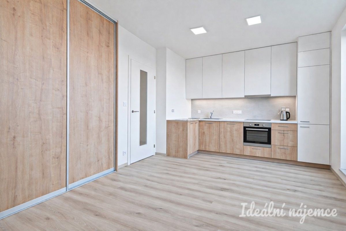 2+kk, Jižní, Brno, 36 m²