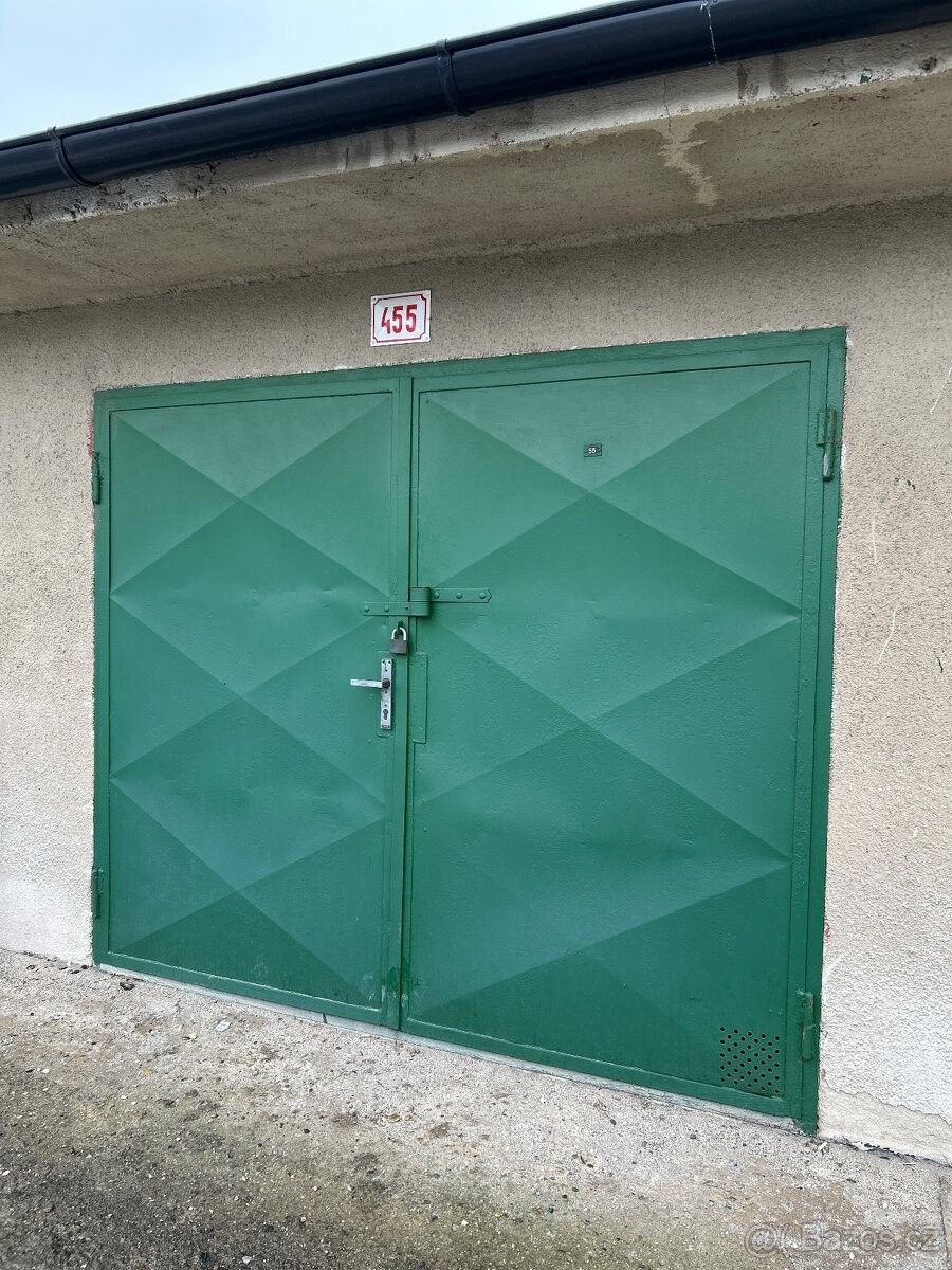 Garáže, Štětí, 411 08