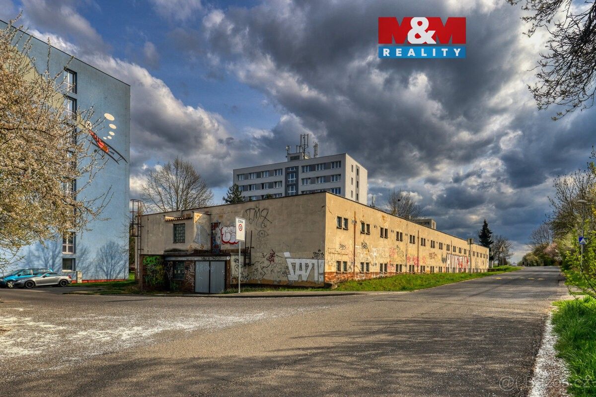 Garáže, Plzeň, 301 00