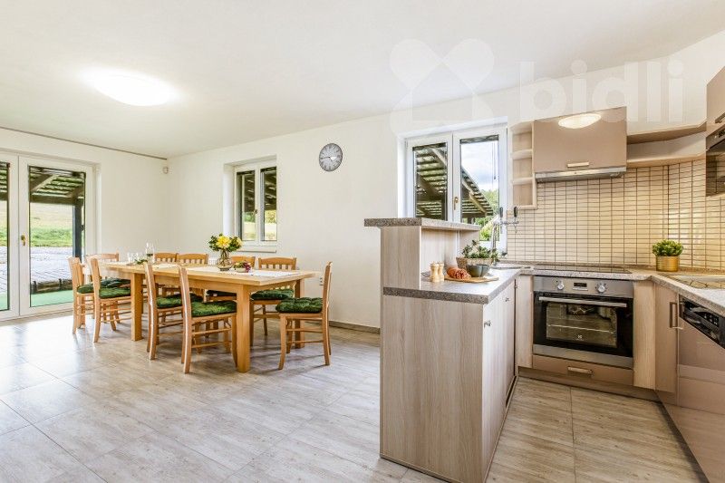 Prodej rodinný dům - Horní Stropnice Chlupatá Ves, 220 m² - 5