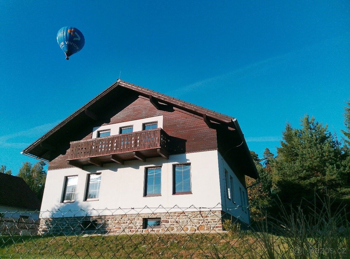 Rodinné domy, Velká Losenice, 592 11