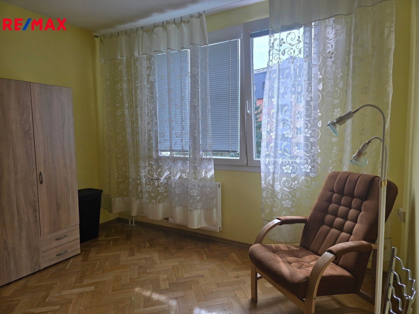 Pronájem byt 1+1 - Maďarská, Karlovy Vary, 46 m²