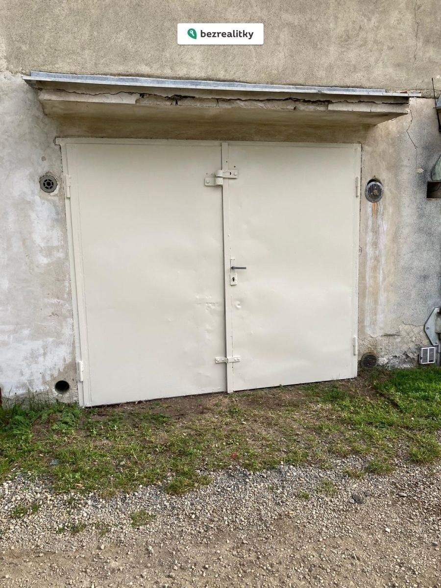 Garáže, Mohelnice, 20 m²