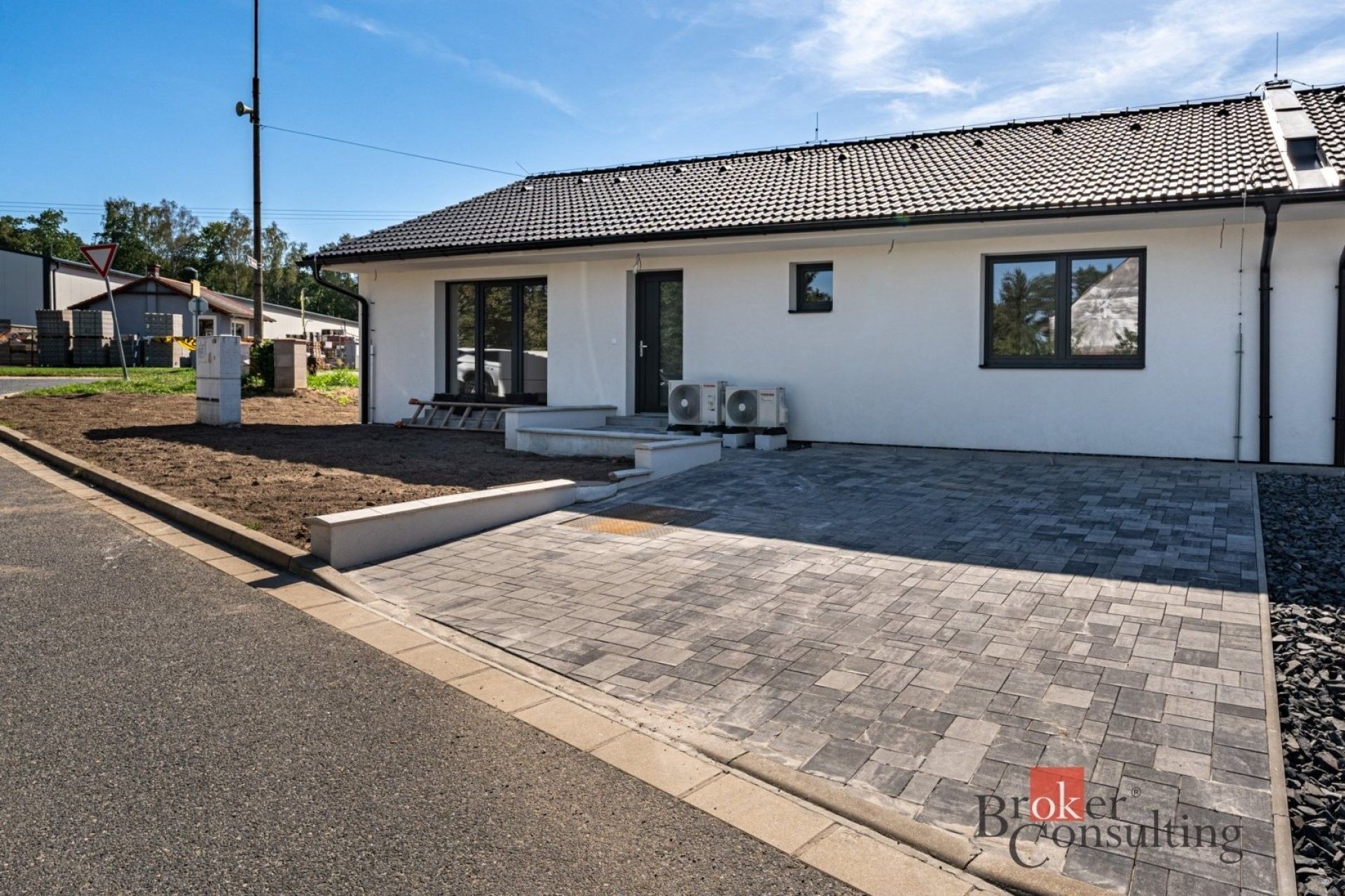 Rodinné domy, V Telčicích, Chvaletice, 97 m² - 1