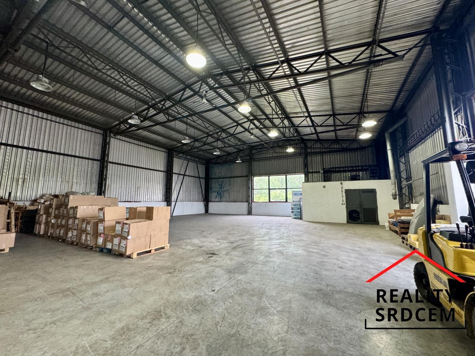 Sklady, Lešetínská, Karviná, 430 m²