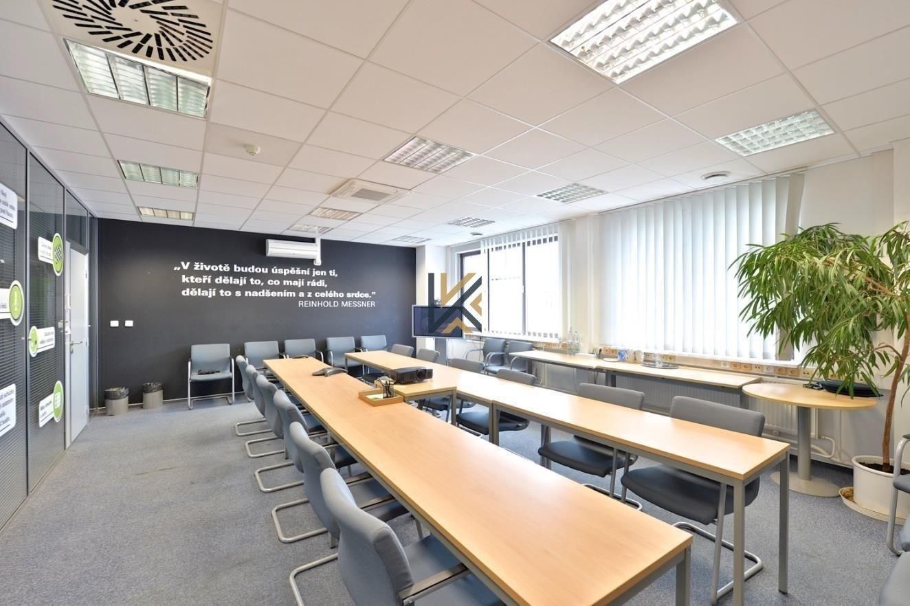 Pronájem kancelář - Hráského, Praha, 510 m²