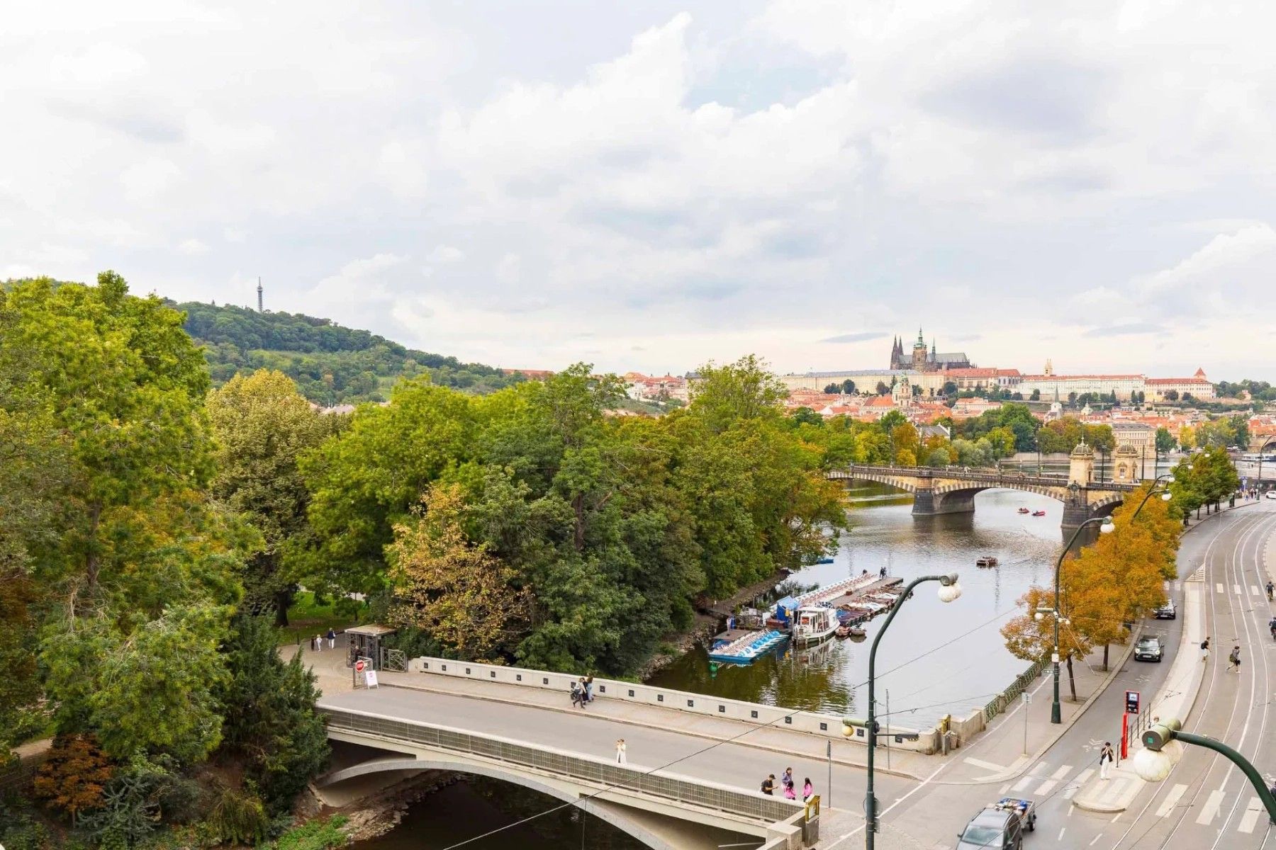 3+kk, Masarykovo nábřeží, Praha - Nové Město, 92 m² - 2