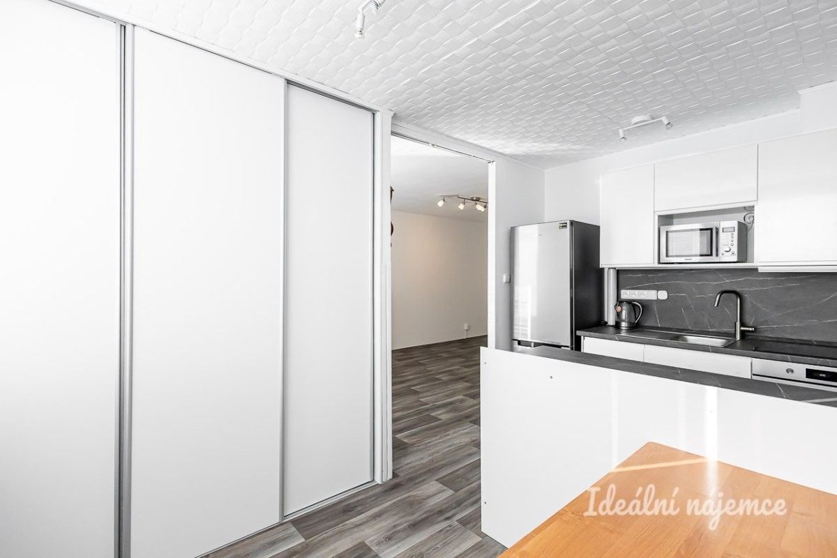 3+1, Taussigova, Praha, 67 m² - 2