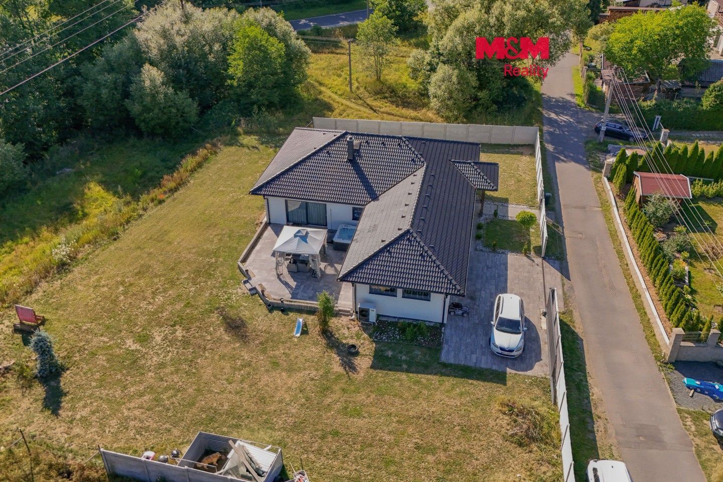 Rodinné domy, Pod Lesem, Valy, 114 m² - 1