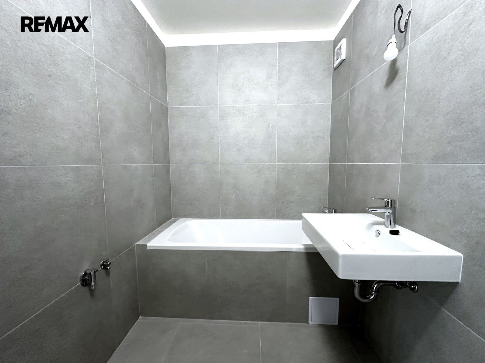 Byt 3+kk · 68 m² · Rezlerova 274, Praha Petrovice - 4