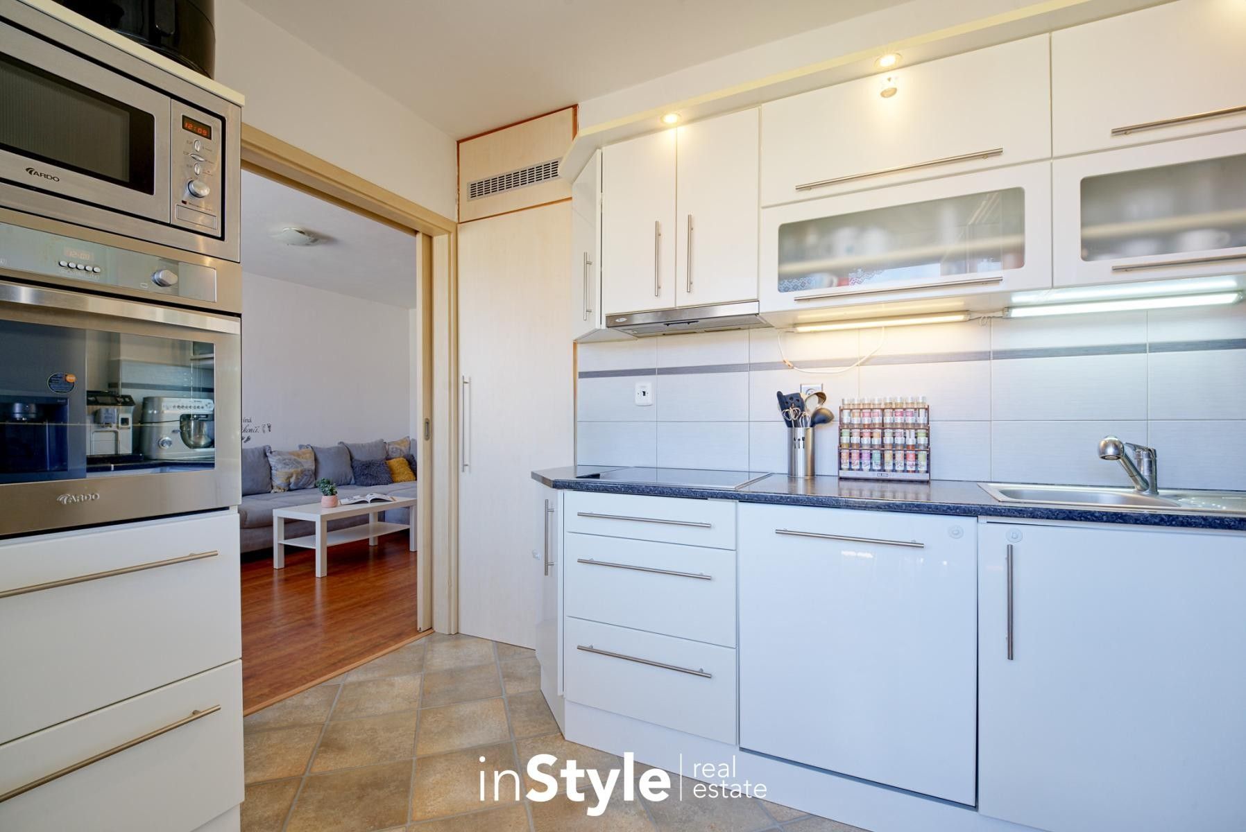 Prodej byt 3+1 - V Humnech, Kunovice, 69 m² - 5