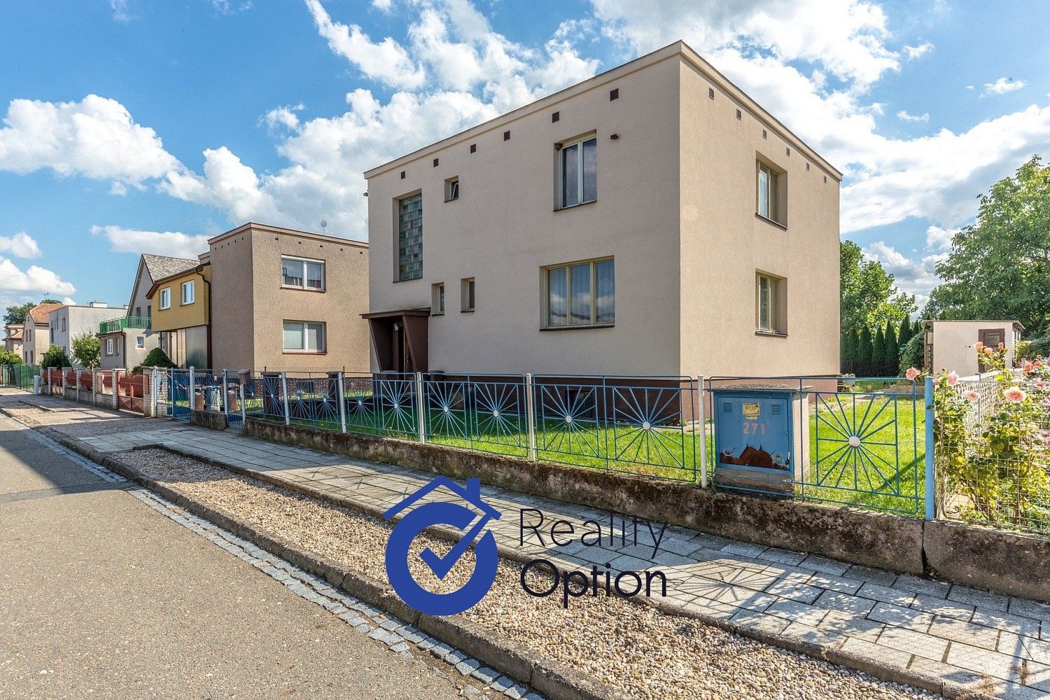 Rodinné domy, Karla Čapka, Řečany nad Labem, okres Pardubice, 180 m² - 2