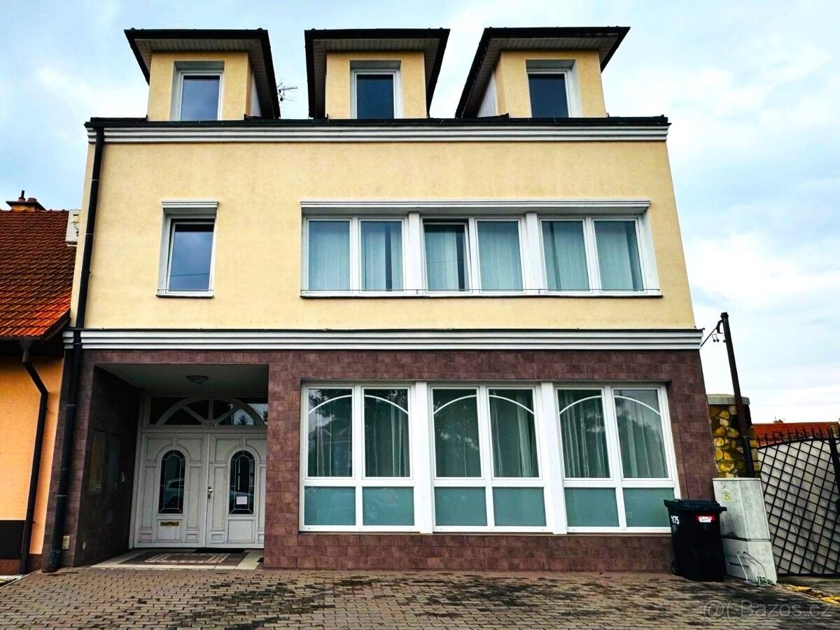 Rodinné domy, Strážnice, 696 62