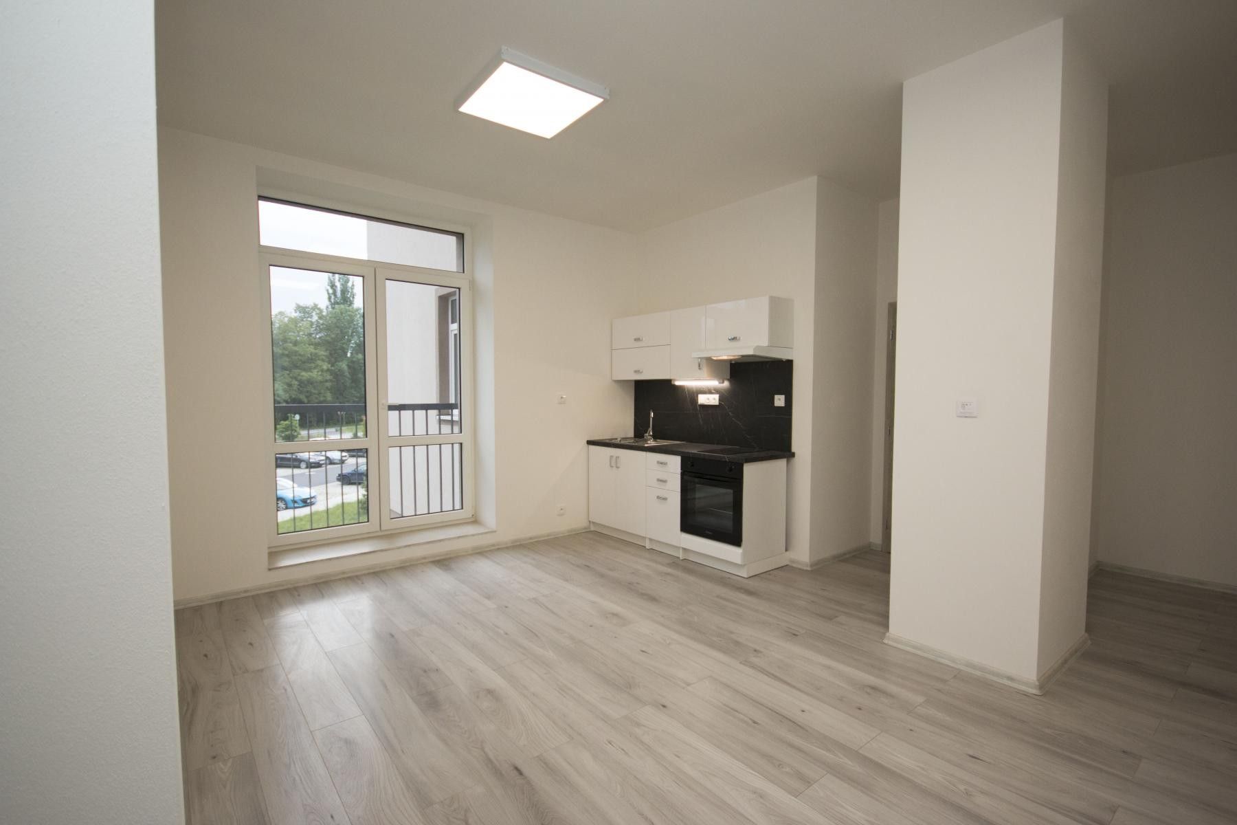 1+kk, Slepá, Milovice, 35 m²