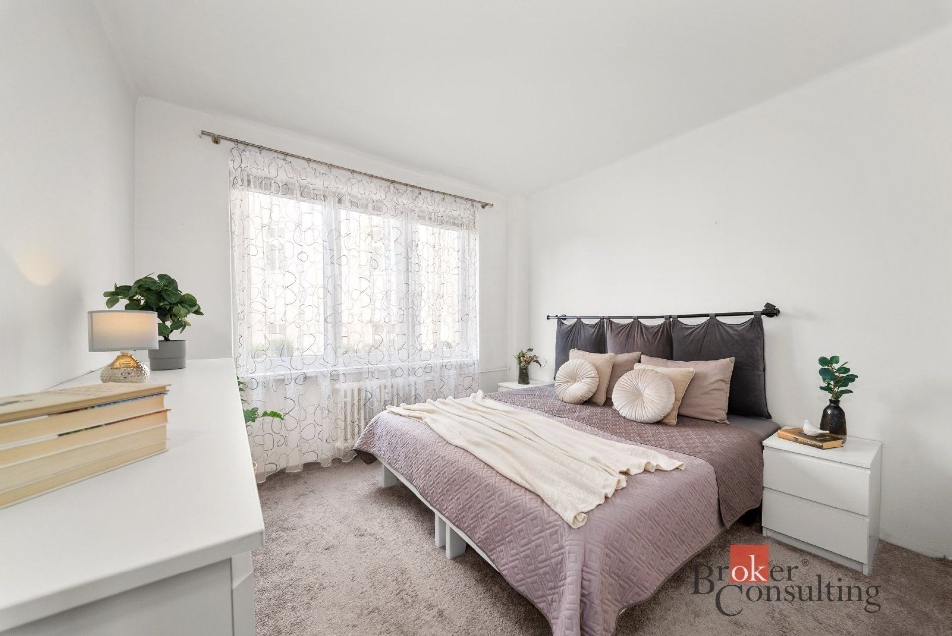 2+1, Skloněná, Praha, 54 m²