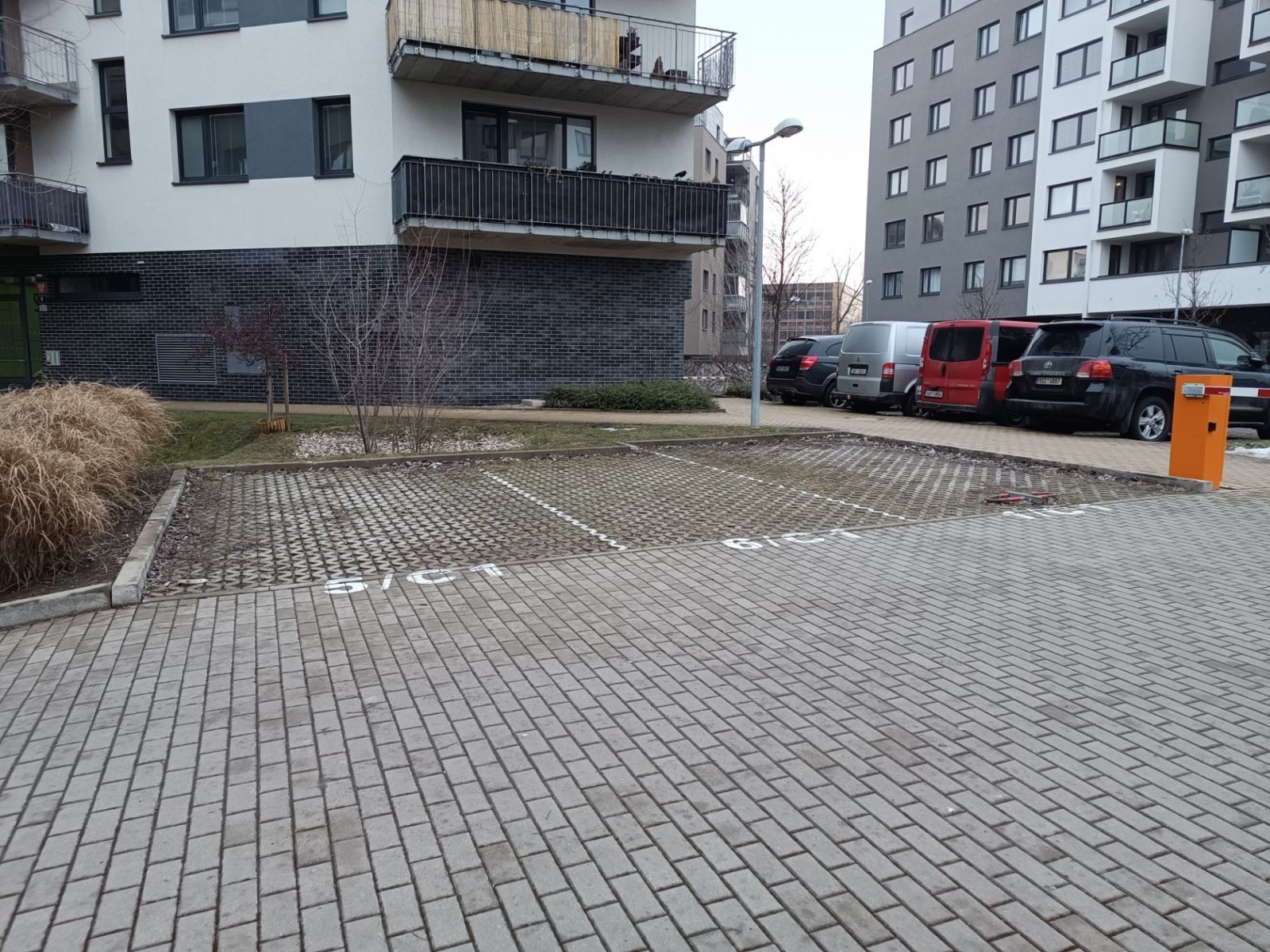 Garáže, Makedonská, Praha - Střížkov, 18 m² - 2