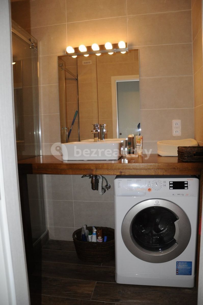 Pronájem byt 2+kk - Generála Sochora, Ostrava - Poruba-sever, Moravskoslezský kraj, 54 m² - 5