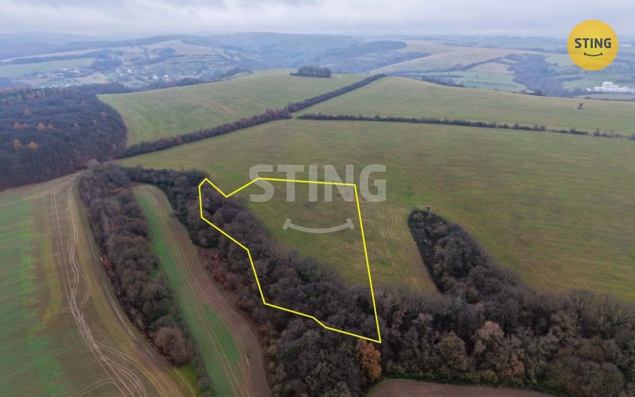 Prodej zemědělský pozemek - Zlámanec, 14 861 m²