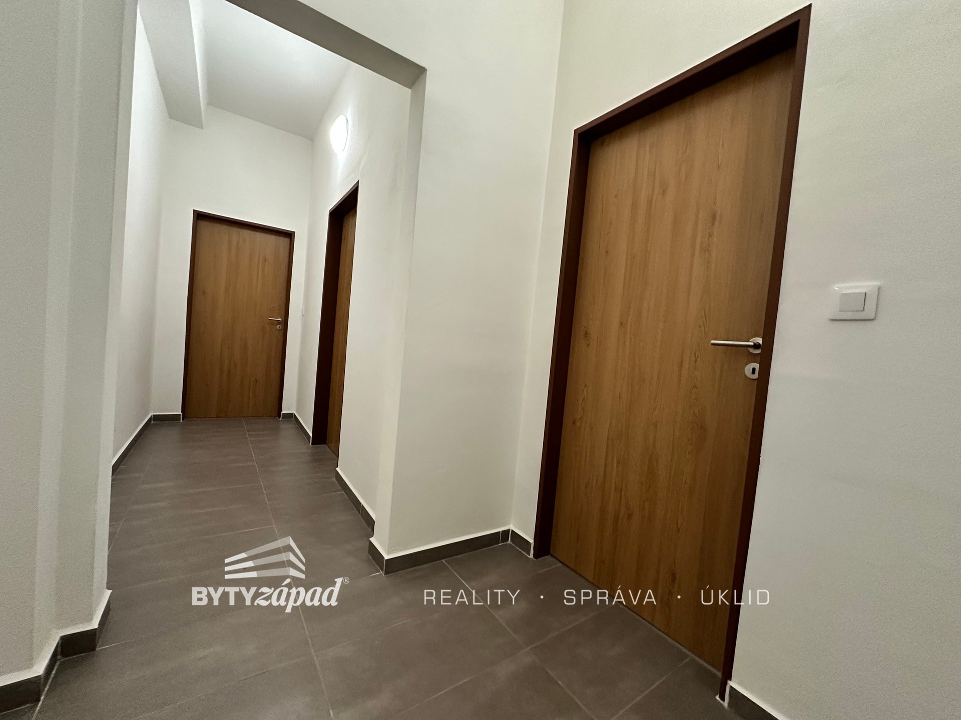 Pronájem byt 3+kk - Strašice, 66 m² - 5