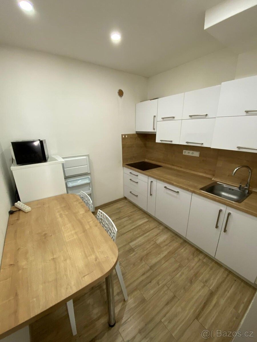 Pronájem byt - Zlín, 760 05