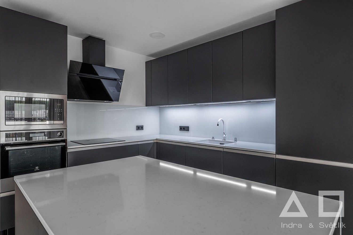 Pronájem byt 3+kk - Pod Harfou, Praha 9 - Vysočany, 85 m² - 2