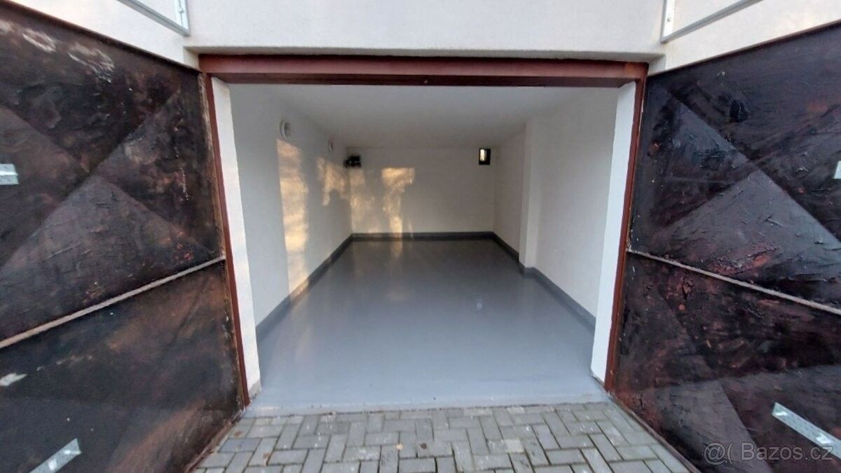 Prodej garáž - Ostrava, 722 00, 356 m²