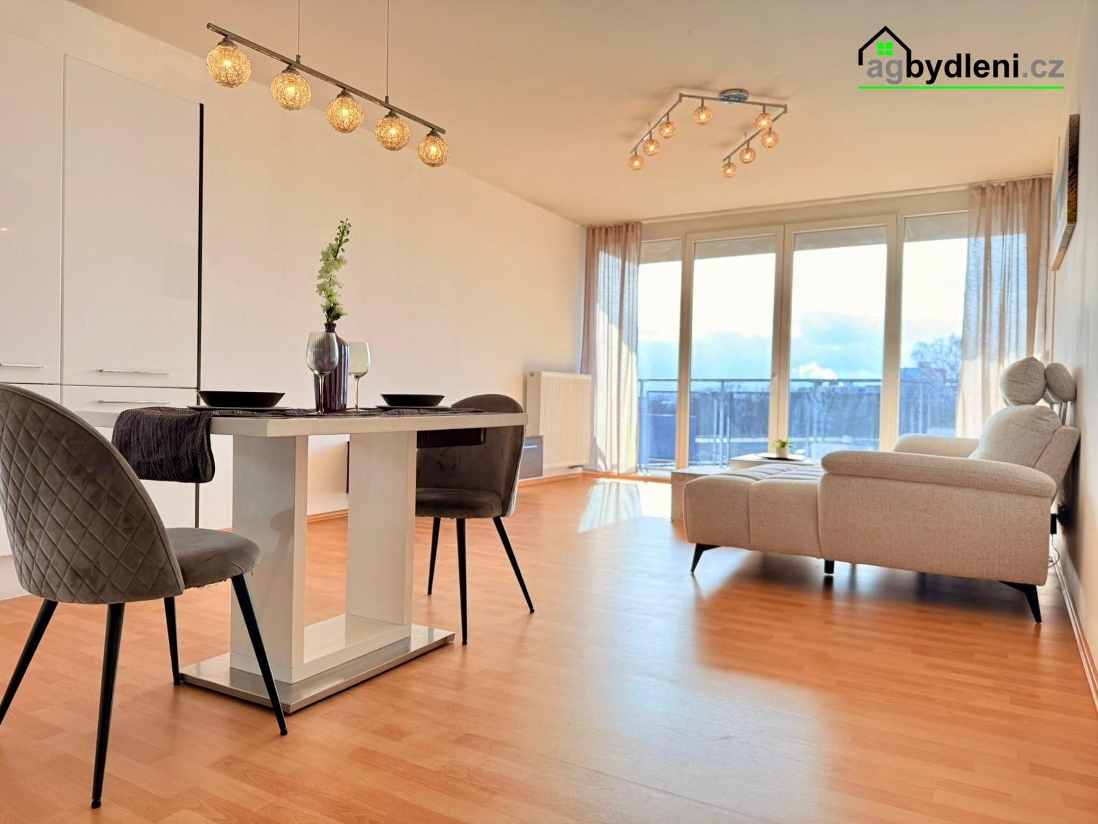 2+kk, Kotíkovská, Plzeň, 73 m²