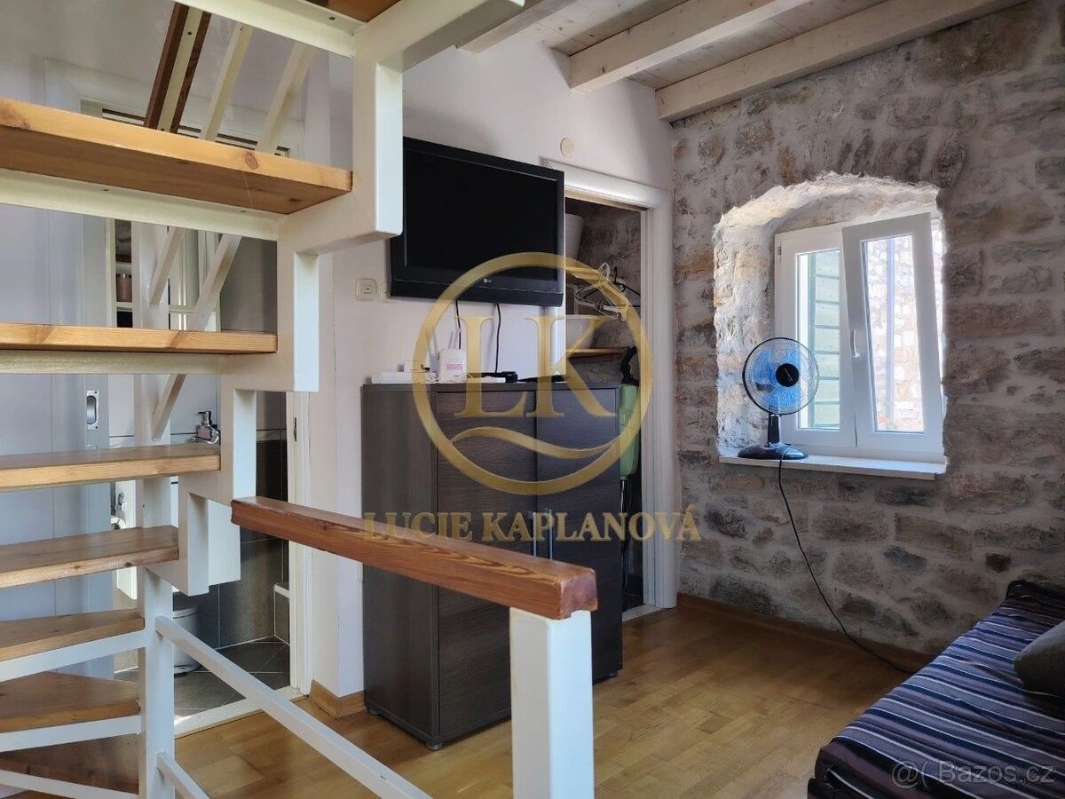 Rodinný dům · 987 66, Zahraničí - 4