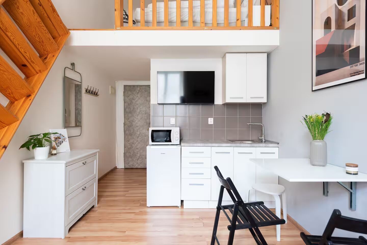 Pronájem byt 1+kk - Sokolovská, Praha - Karlín, 18 m² - 5