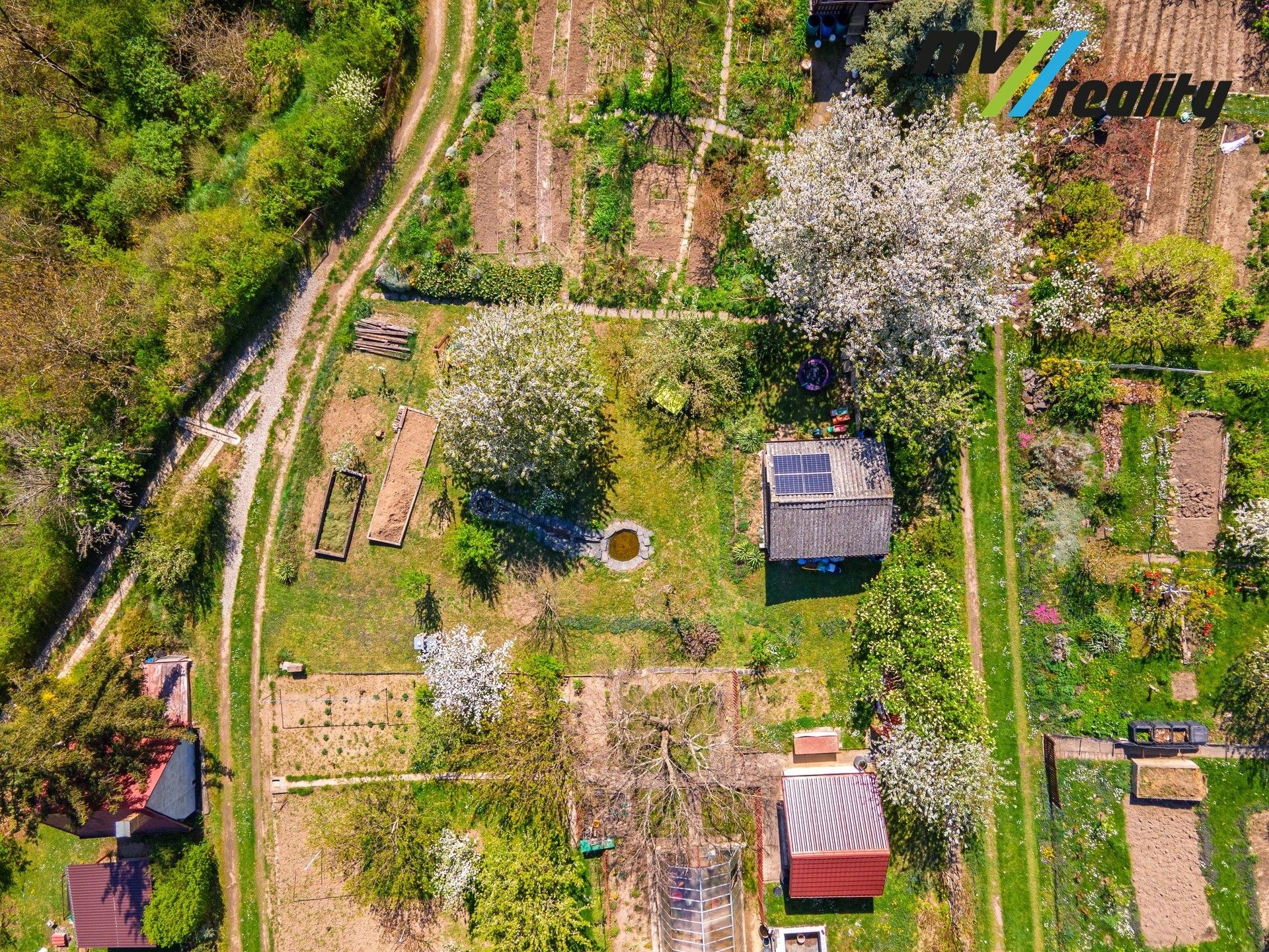 Pronájem chata - Mikovice, Kralupy nad Vltavou, 18 m²