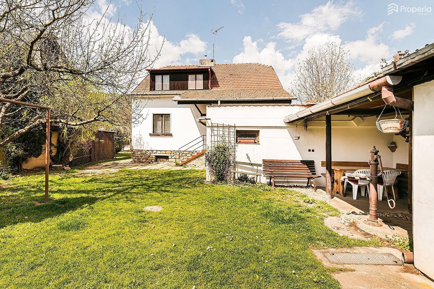 Rodinné domy, Na Bílém potoce, Veverská Bítýška, okres Brno-venkov, 188 m² - 1