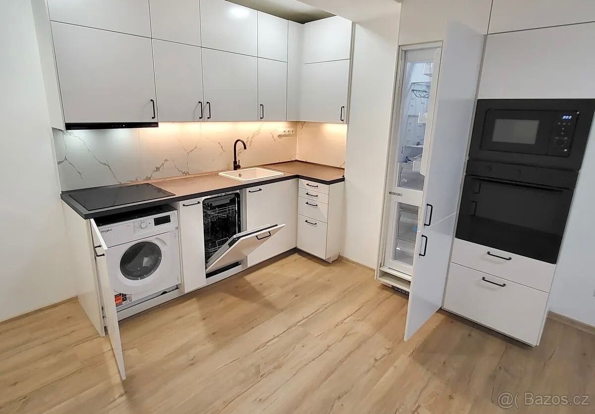 Prodej byt - Praha, 198 00