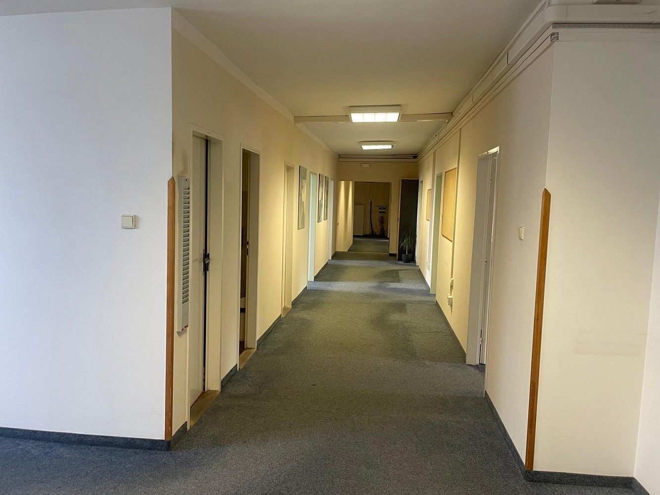 Pronájem kancelář - Papírenská, Praha 6 - Bubeneč, 20,5 m² - 5