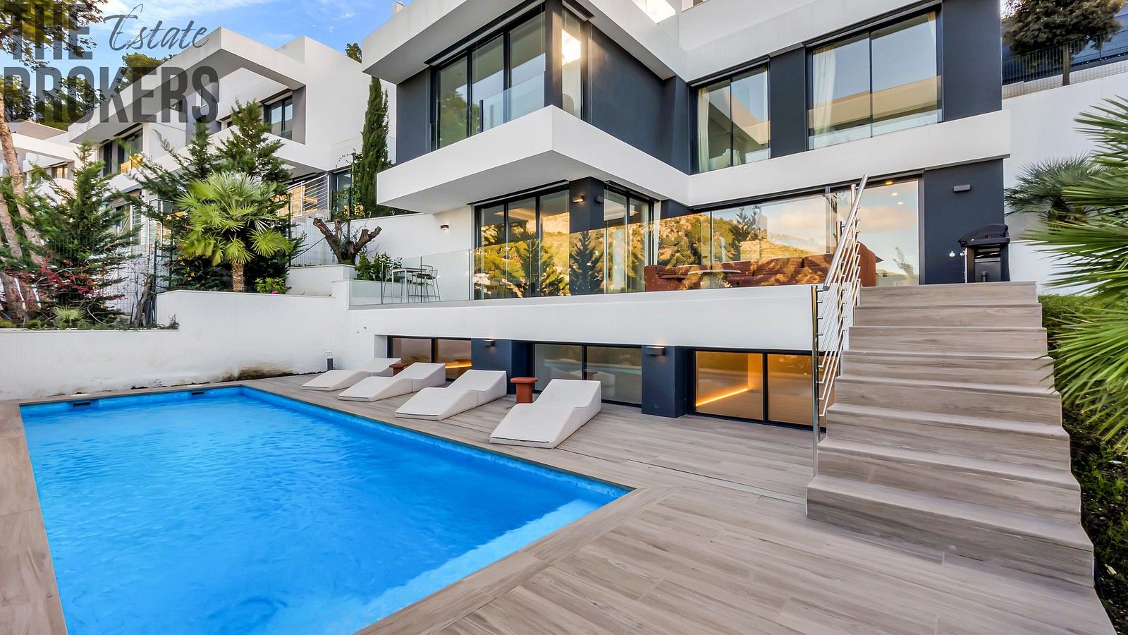 Prodej rodinný dům - Málaga, ES, 517 m² - 2