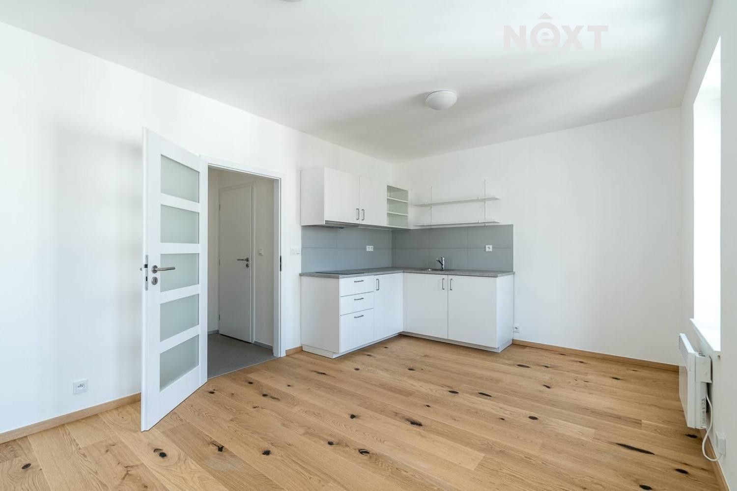 Pronájem byt 1+kk - Holešovice, Praha, 32 m²