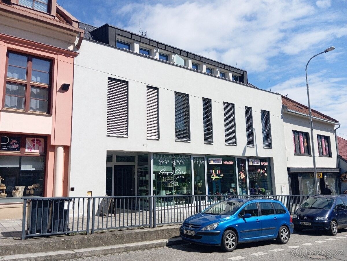 Kanceláře, Uherský Brod, 688 01