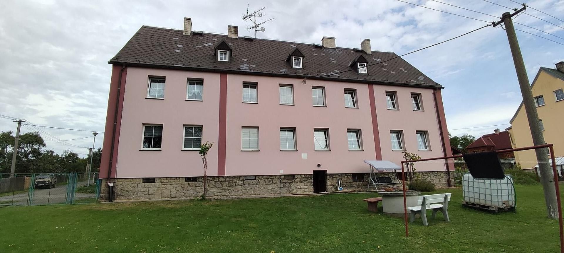 4+1, Nová čtvrť, Plesná, 85 m²