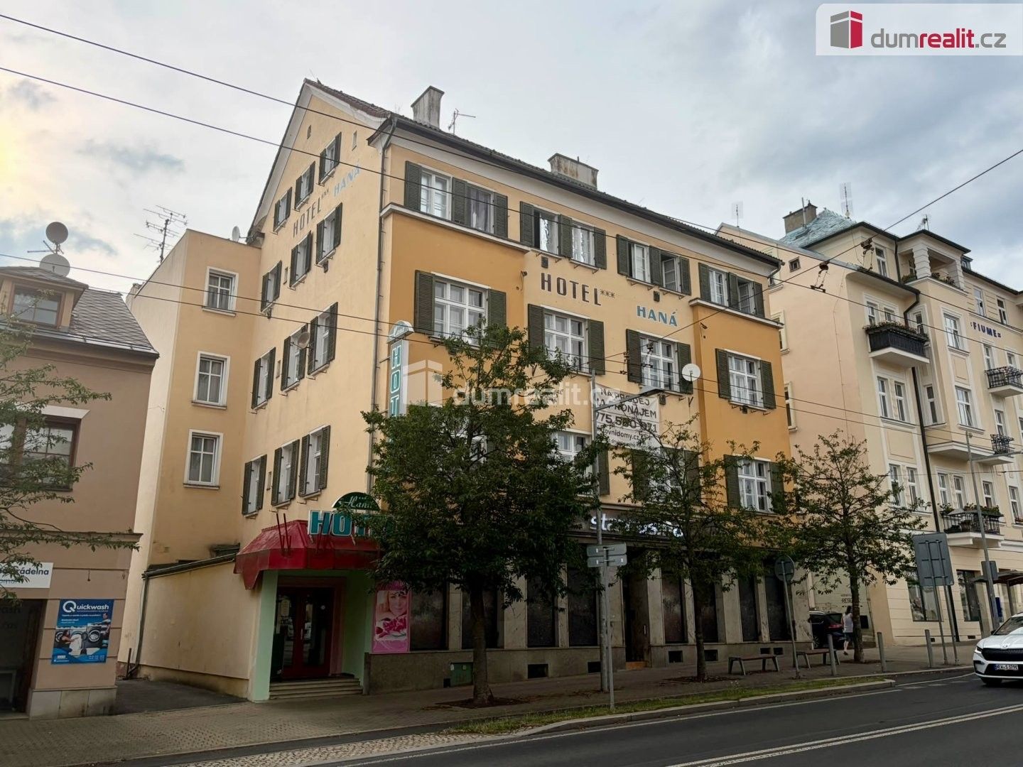 Ubytovací zařízení, 739 m²
