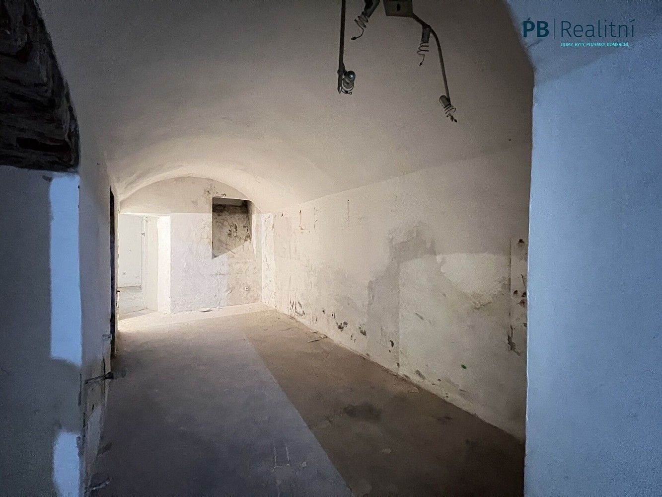Komerční nemovitost · 235 m² · Praha - Karlín, okres Praha 8, Hlavní město Praha - 3