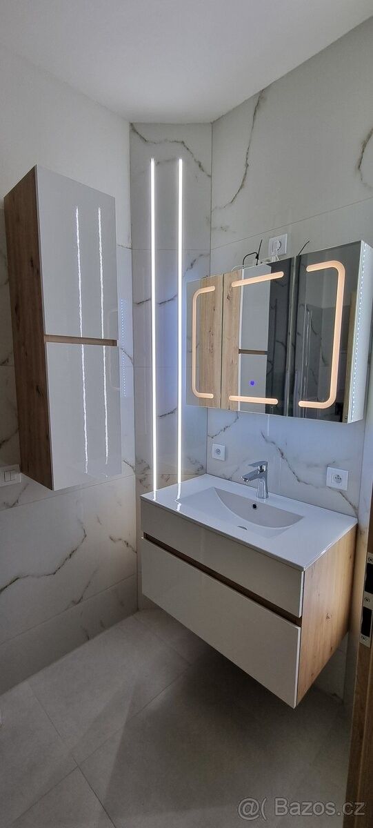 Pronájem byt - Chodov u Karlových Var, 357 35