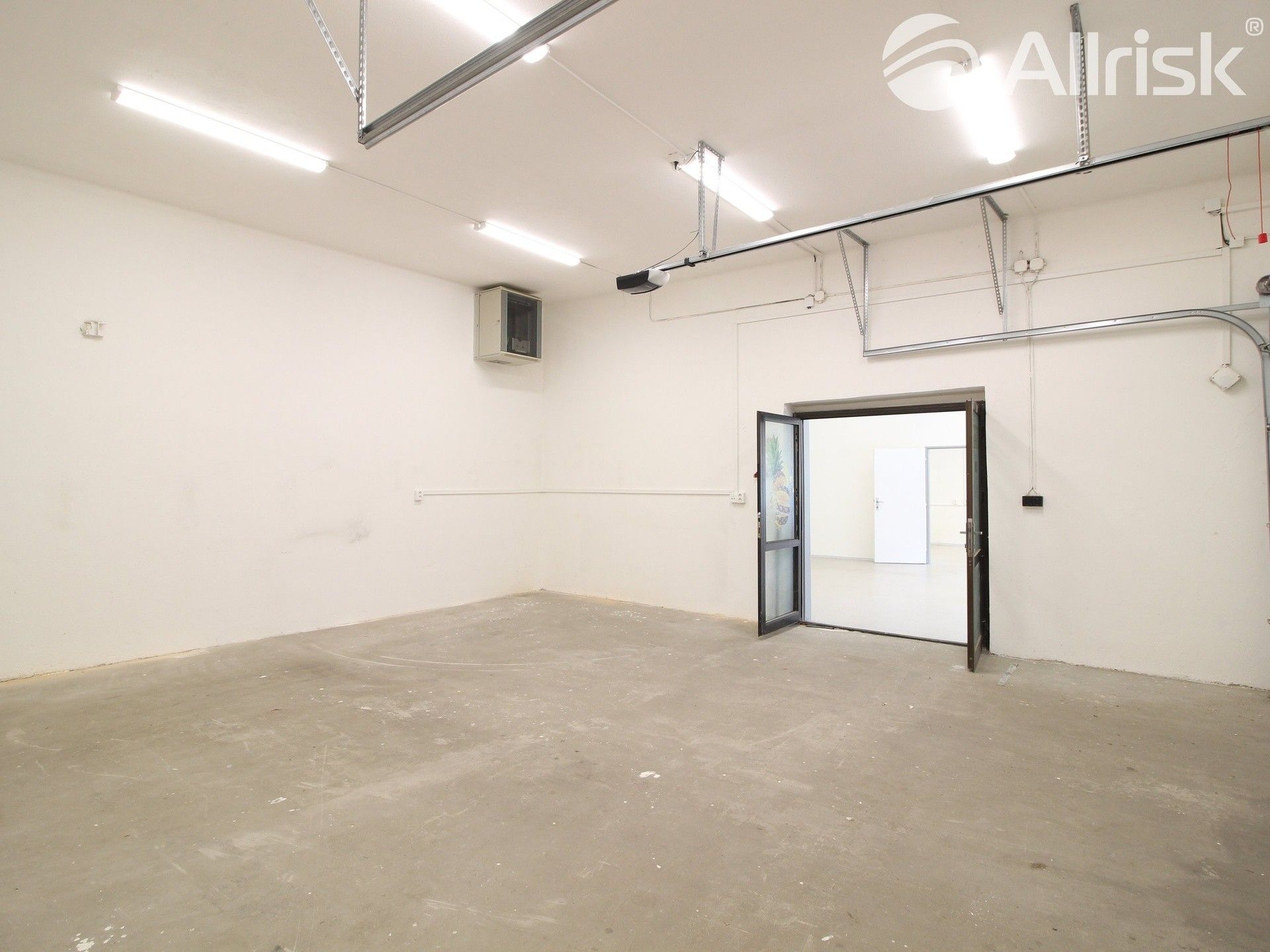 Sklady, Brno, 156 m² - 2
