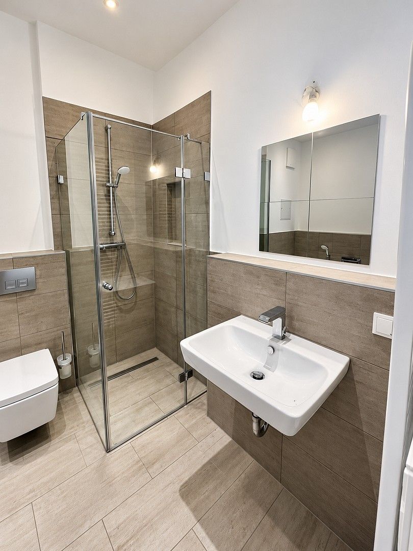 Pronájem byt 2+1 - Platz des 4.Juli Nr. 12 Berlin Lichterfelde Berlin 14167, 60 m² - 5