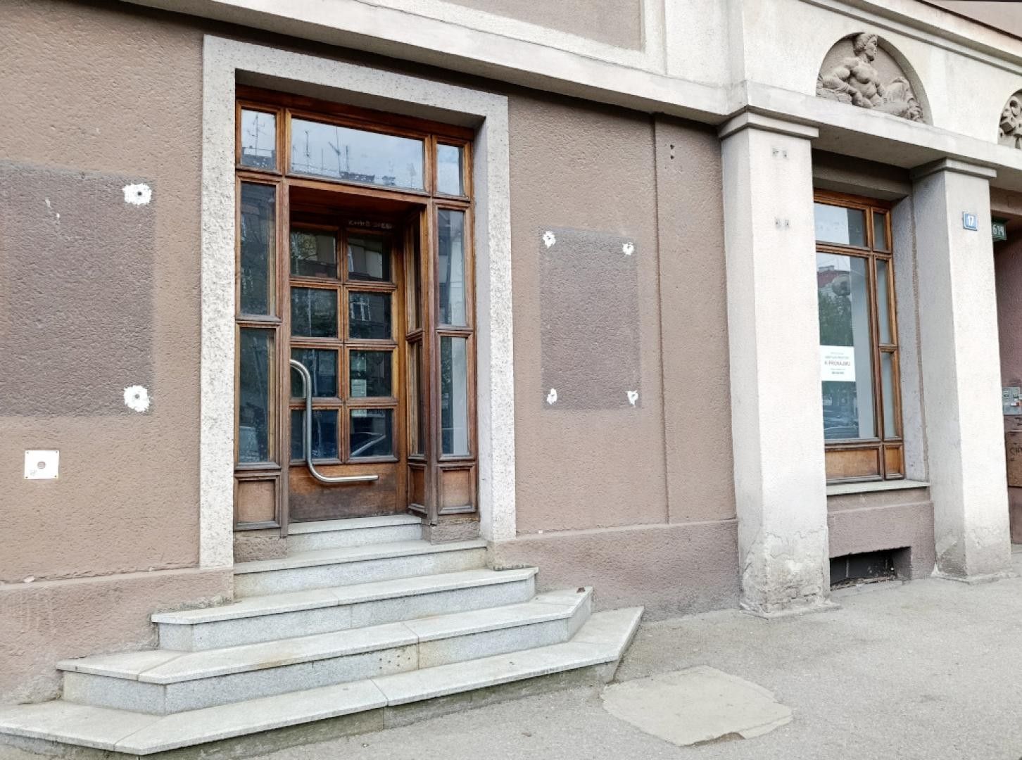 Obchodní prostory, 89 m²