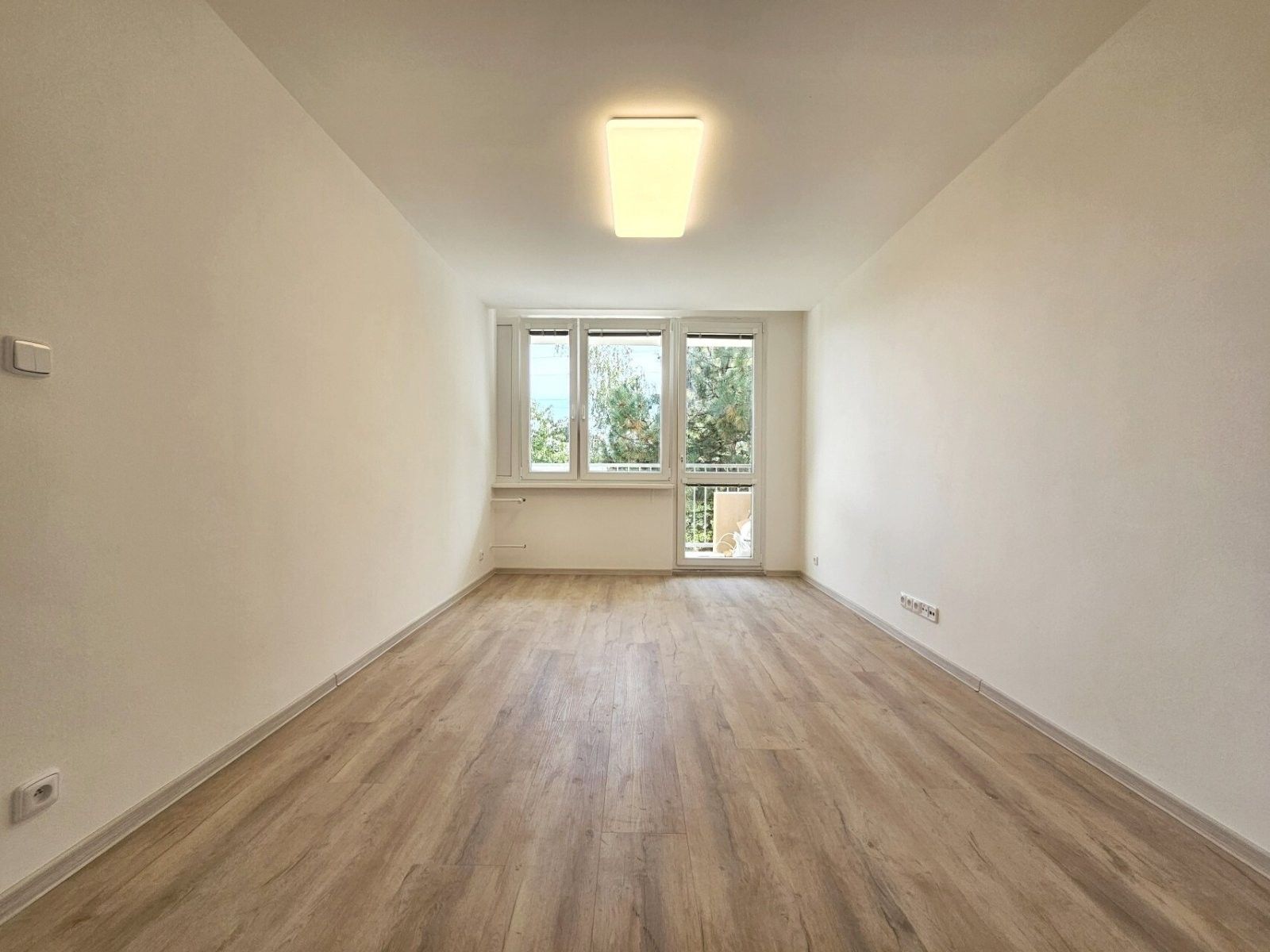 Pronájem byt 2+kk - Sáňkařská, Praha, 40 m² - 5